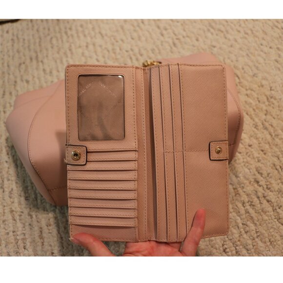 MICHAEL KORS PURSE WITH WALLET - Picture 8 of 8